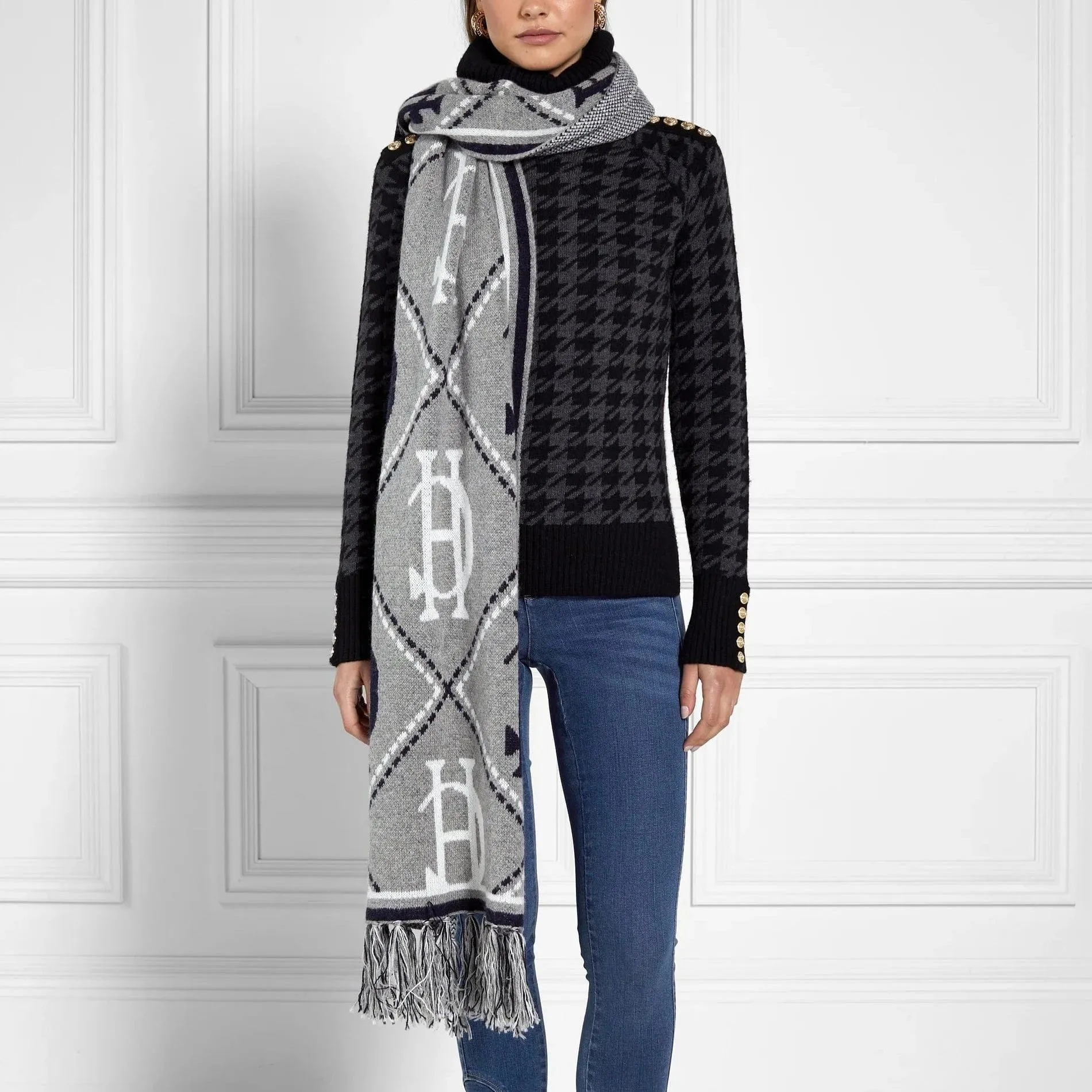 Holland Cooper Monogram Scarf Grey Marl in Grey