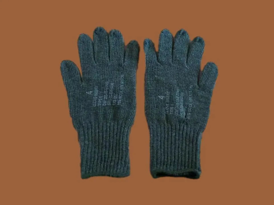 MILITARY STYLE D3A COLD WEATHER GLOVE LINERS 85% WOOL 15% NYLON SIZE 4 MEDIUM